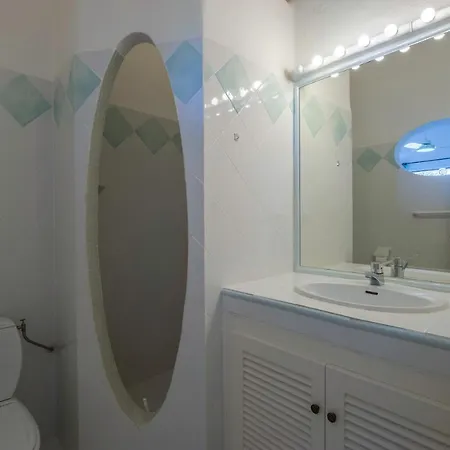 Uptica 16 Pers Piscine Vue فيلة