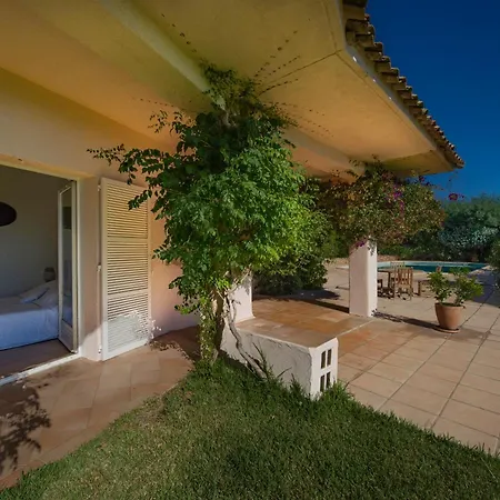 Uptica 16 Pers Piscine Vue فيلة